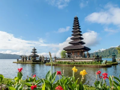 ulun danu beratan temple